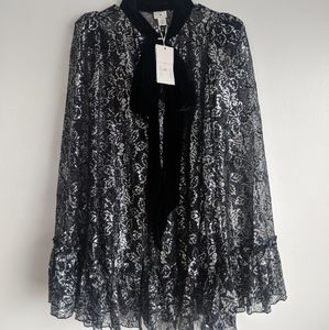 The Vampire’s Wife x H&M lace cape